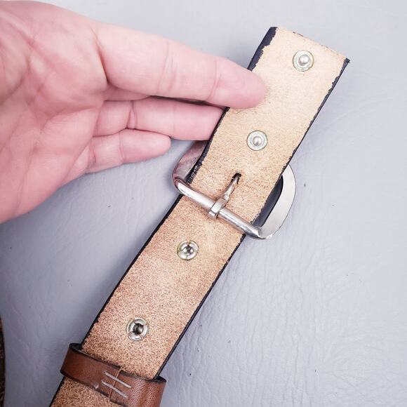 80’s Vintage Embossed Tooled Brown Leather Belt Size 42\